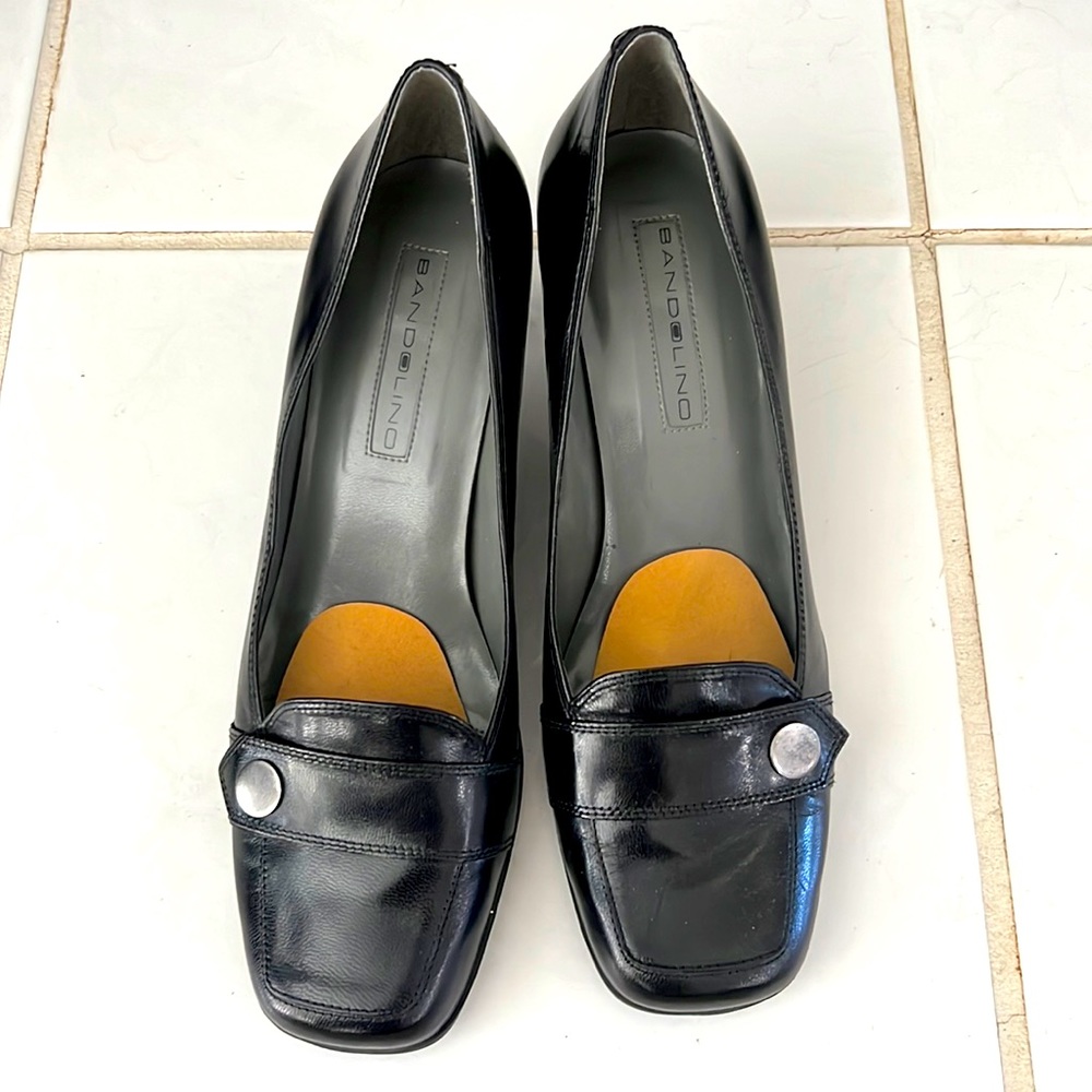 Bandolino 7.5 M black leather pumps VGUC